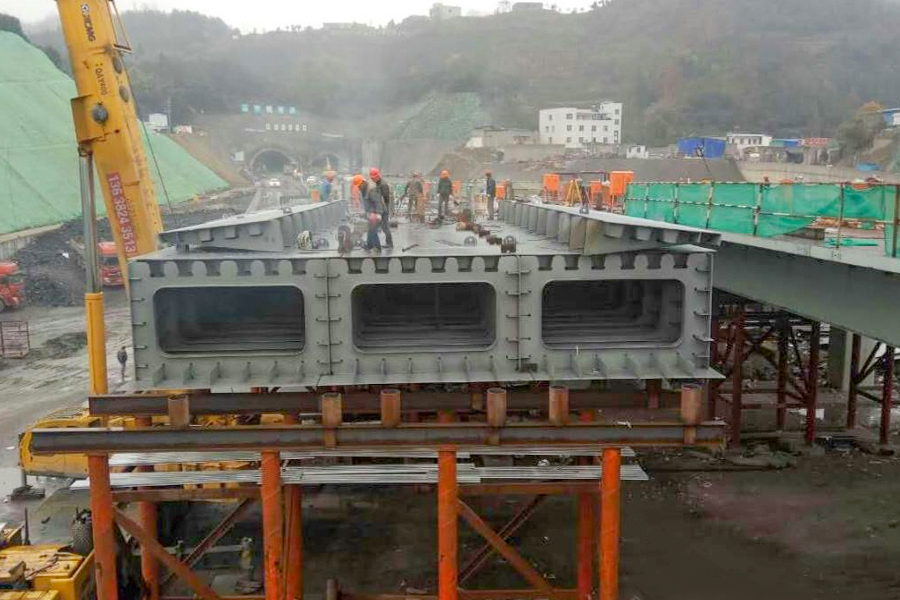 8th Span Steel Box Girder sekcie 3, expresná linka Fengxin, mesto Zunyi, provincia Guizhou
